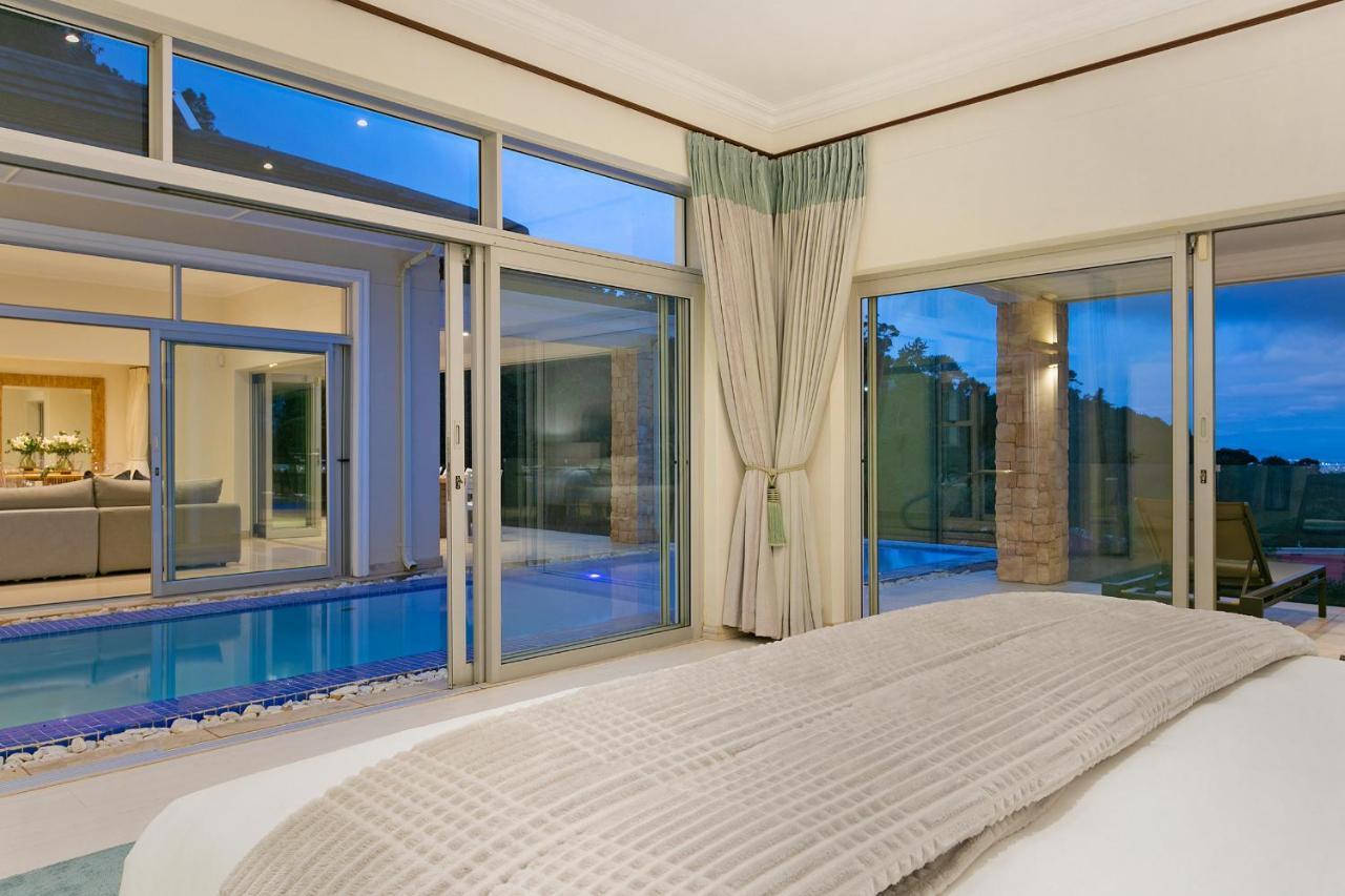 Luxury Serviced Mountain Villa In Constantia 케이프타운 외부 사진